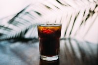 Bevat je ijskoffie net zoveel suiker als cola?